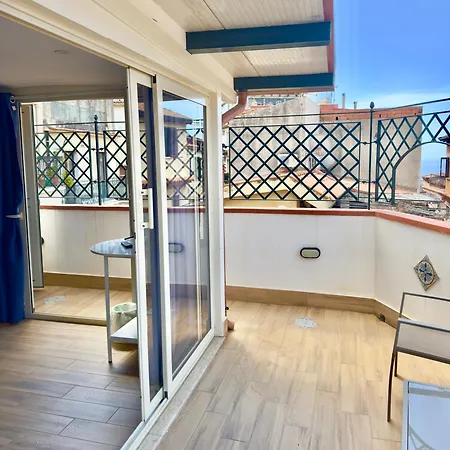Taormina's Sun Bed & Breakfast