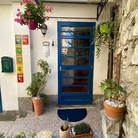 Taormina's Sun Bed & Breakfast 3*